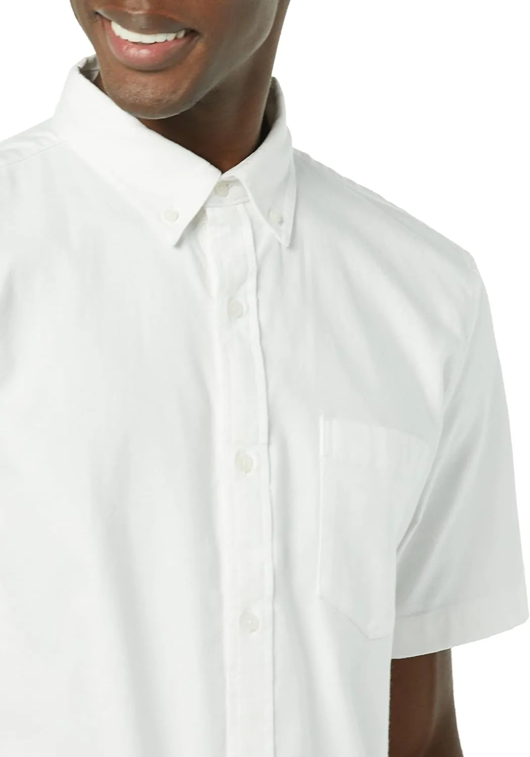 Amazon Essentials Men's Slim-Fit Short Sleeve Stretch Oxford Shirt with Pocket